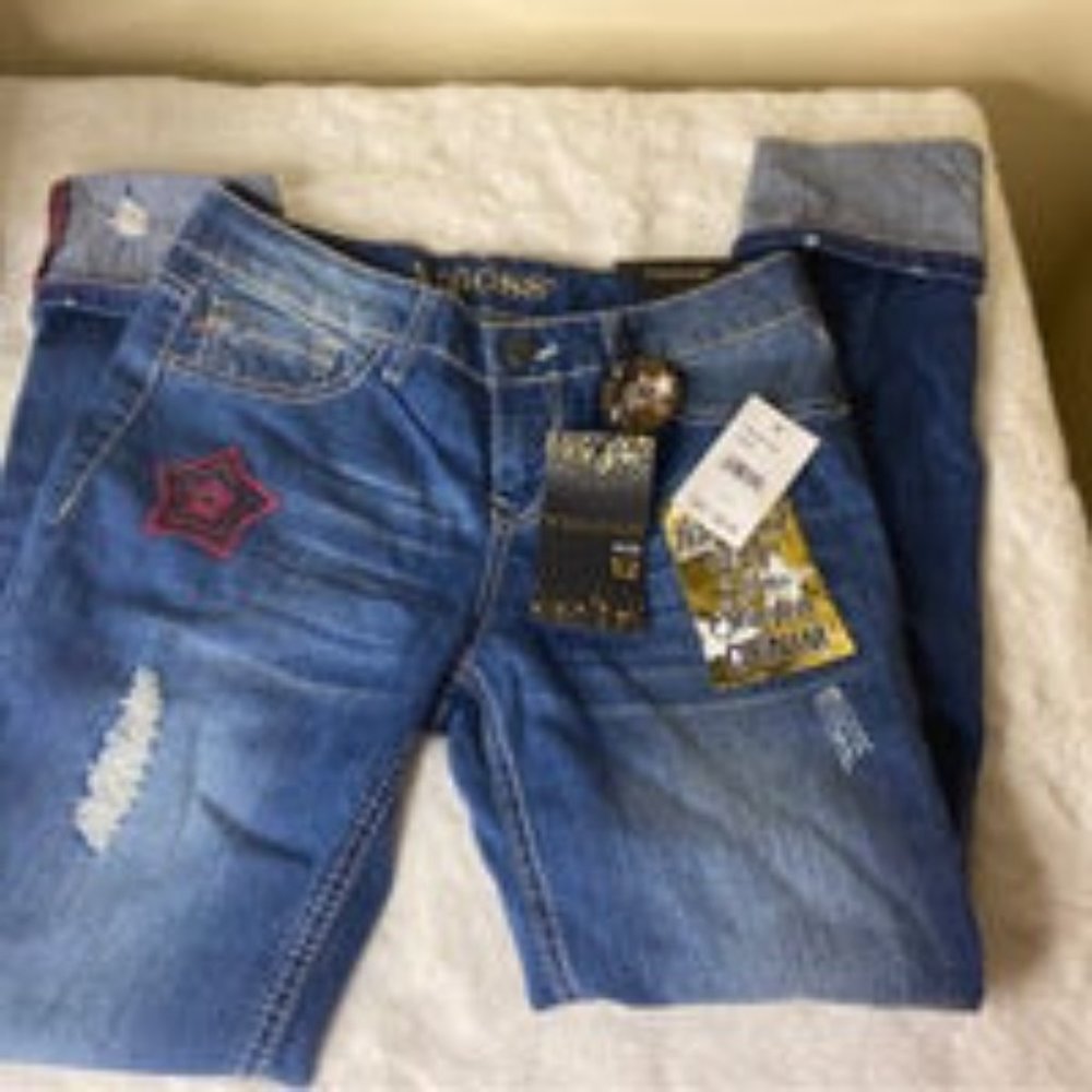 VIGOSS (2) Hollister (1) Jeans - Picture 2 of 16
